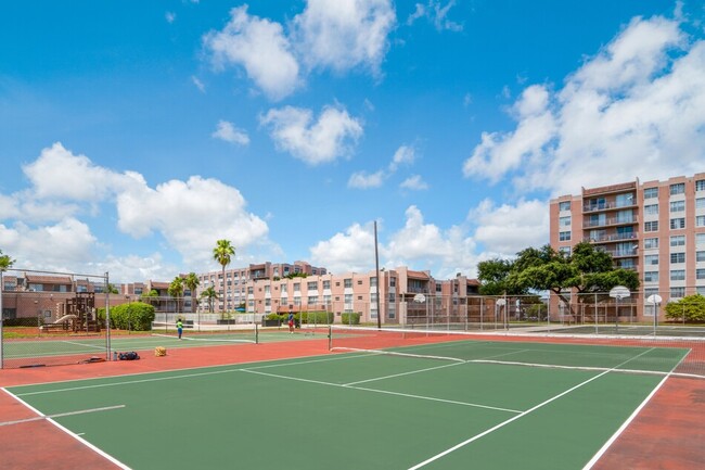 Tennis Court - Center Court