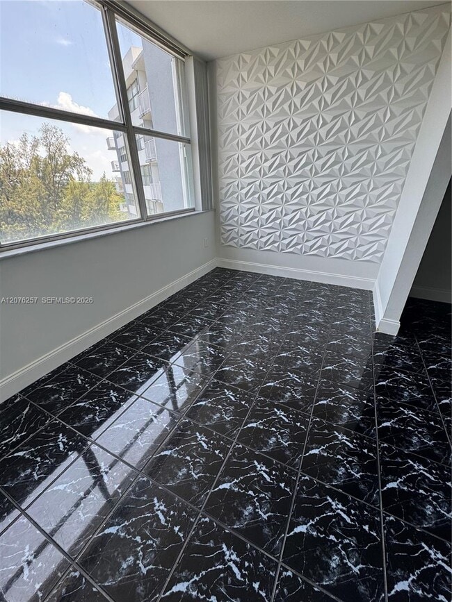 1300 NE Miami Gardens Dr Unit 803E