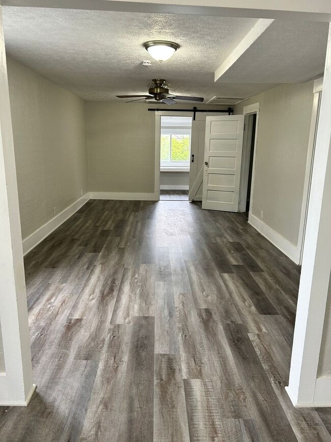 Photo - 46 Center Rd Unit 2