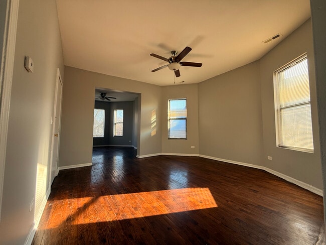 Photo - 7314 S Kenwood Ave Unidad 2