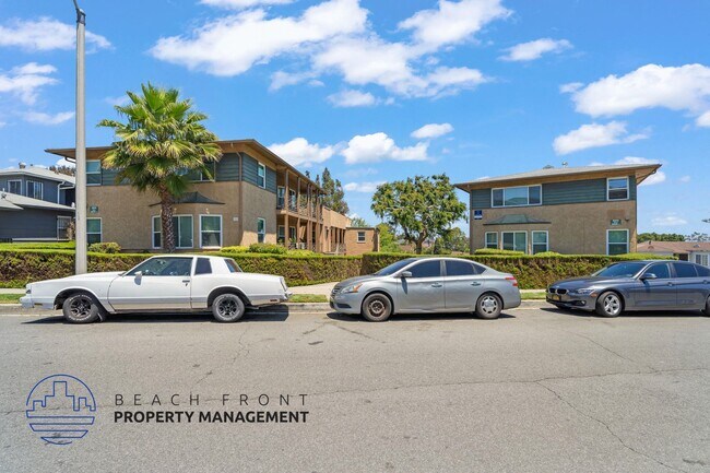 5626-5628 Edgemar Ave.