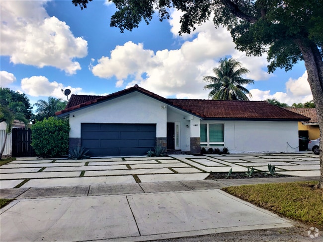 Building Photo - 20130 NW 59th Ct Rental