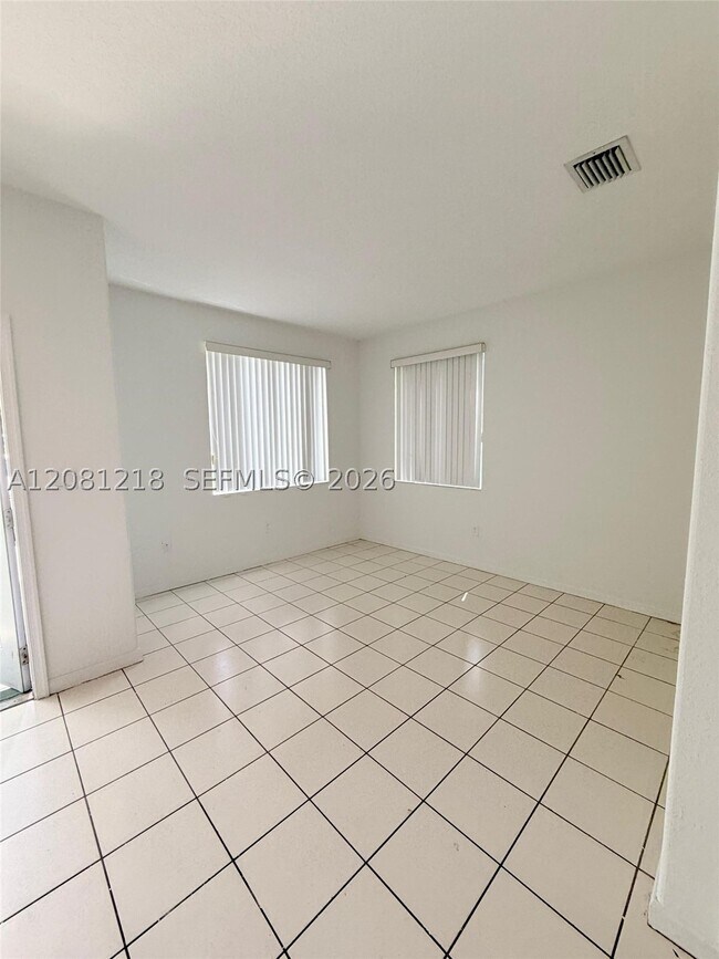 2628 SE 14th Ave Unit 308