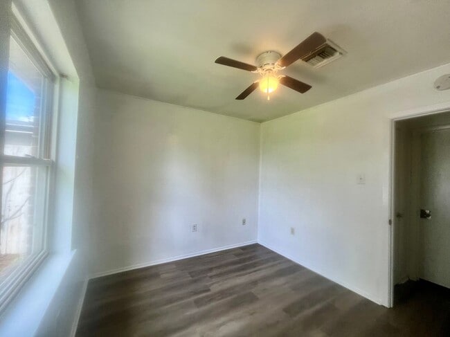 Photo - 240 Azalea Dr