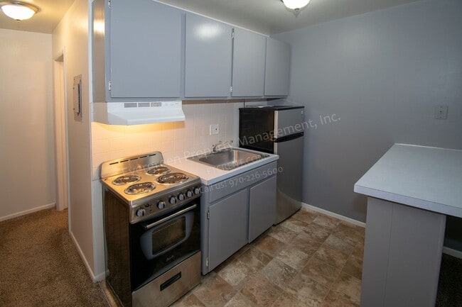 Photo - 2008 W Plum St Unidad 3F