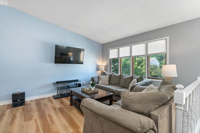 Photo - 3313 Covington Dr