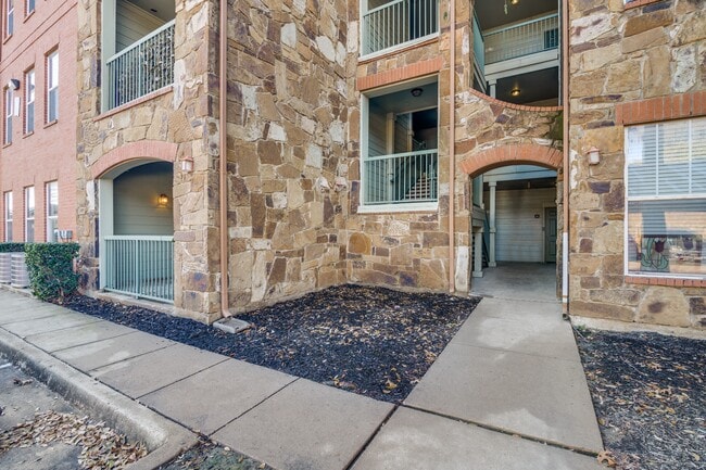 The Bluffs at Vista Ridge