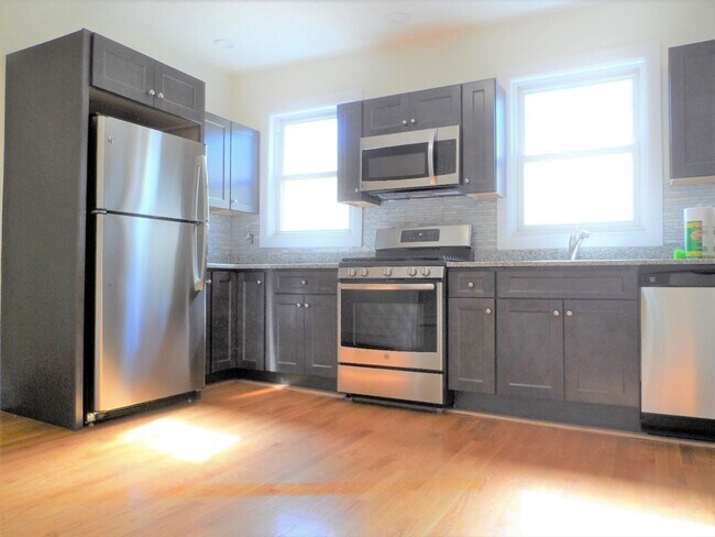 Building Photo - 313 Cardinal Medeiros Ave Unit 3