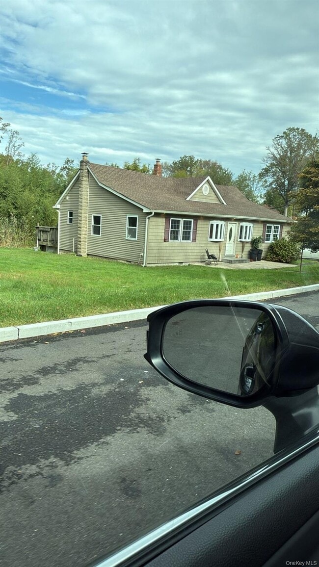 Building Photo - 60 Narcissus Rd