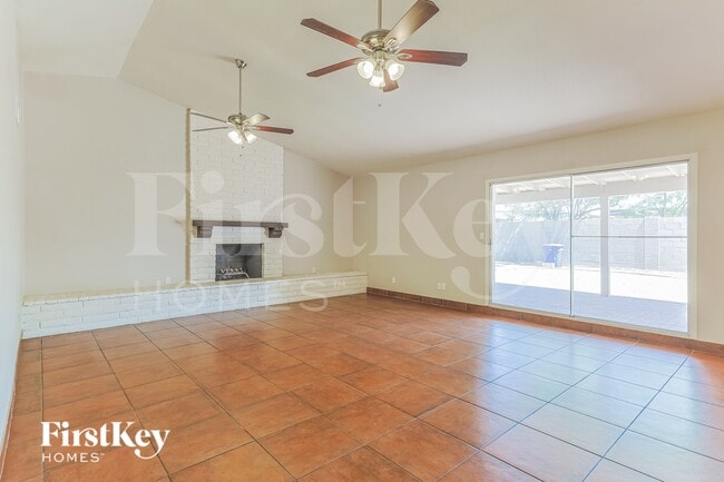 Photo - 2670 W McNair St