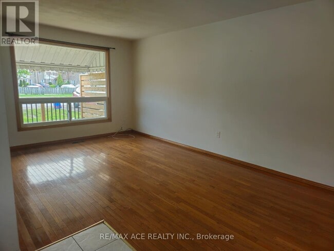 Photo - 6033 Swayze Dr