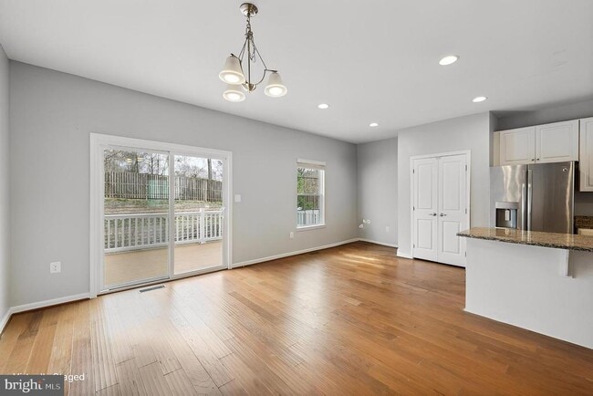 1660 Dorothy Ln