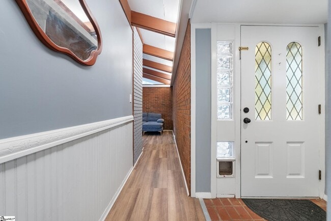 Photo - 103 Robinall Dr