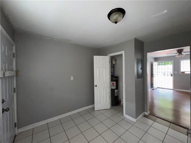 Photo - 2430 Perry Blvd NW