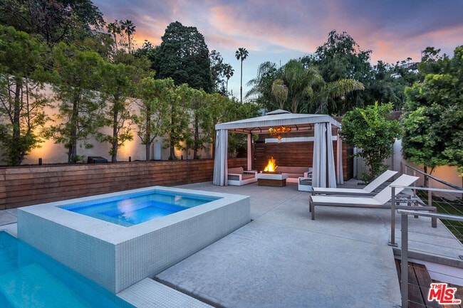 Photo - 1321 Londonderry Pl