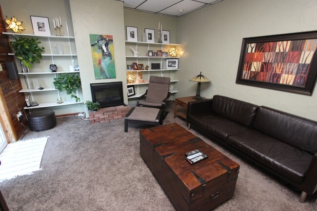 Photo - 2610 Quarry St