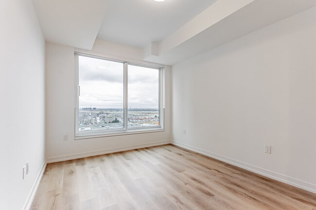 Photo - 5 York Garden Wy