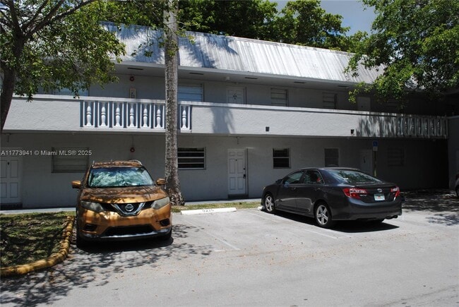 Building Photo - 17255 SW 95th Ave Unit J125 Rental