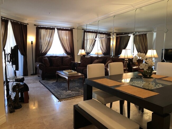 Building Photo - Meridian Fully Furnished 2 Bd | 2 Ba Luxur... Unit 132