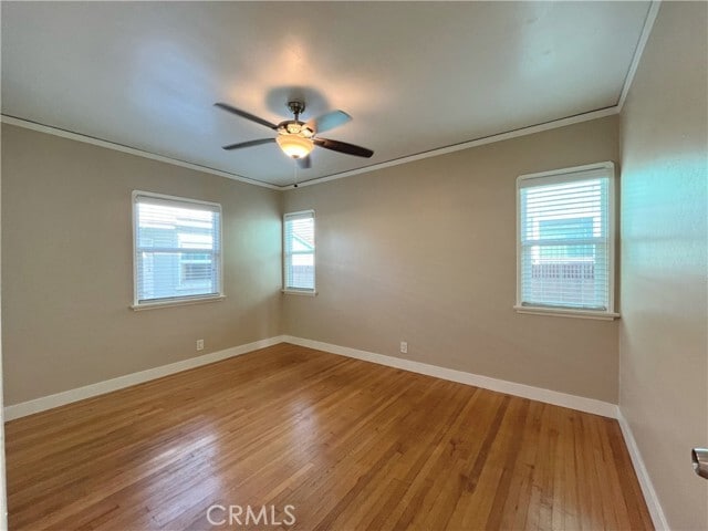 Photo - 215 E Scott St