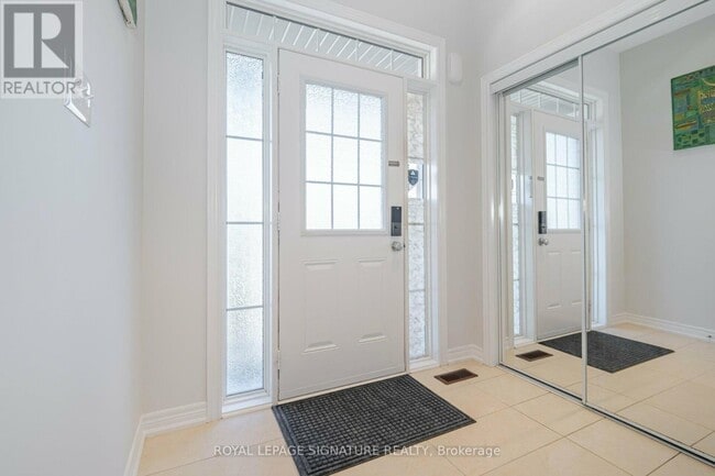 Photo - 5520 Meadowcrest Ave