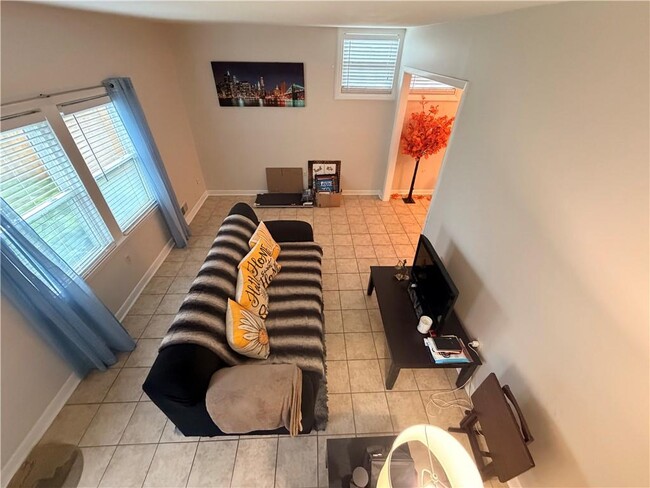 Photo - 412 Bellevue Ave