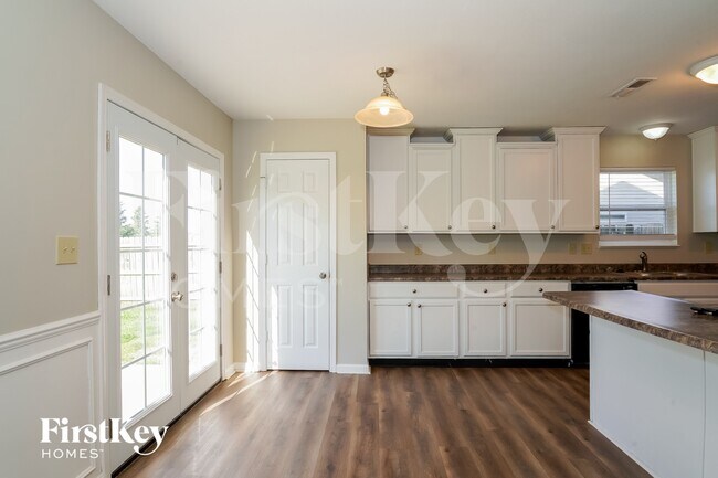 Photo - 2217 Hampton Dr