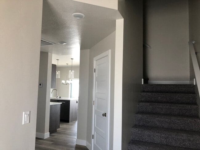 Photo - Modern 3 Bedroom Home for Rent