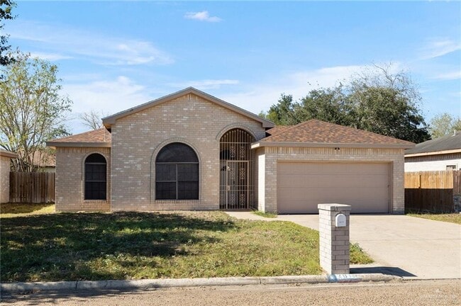 Building Photo - 11 Ruby St