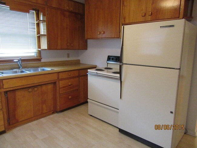 Photo - 720 11th Ave N