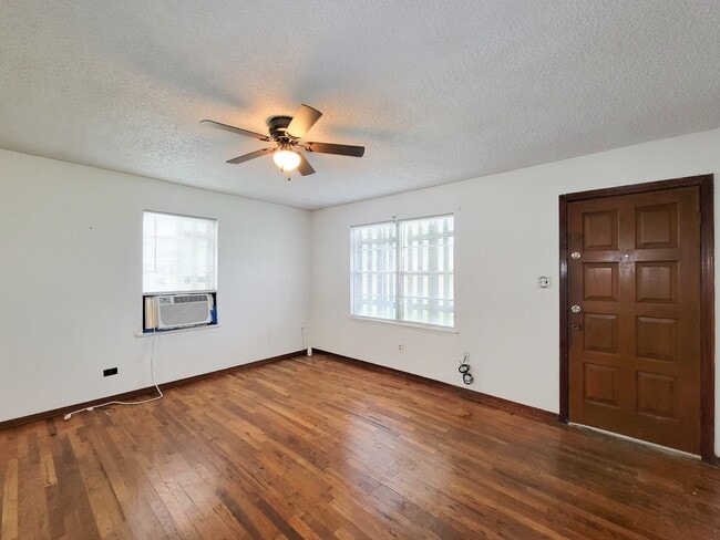 Photo - 409 N Parrish St