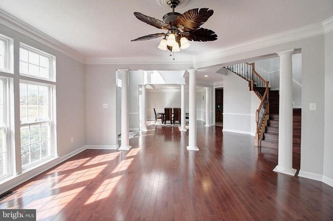 Photo - 2150 Chestnut Ln