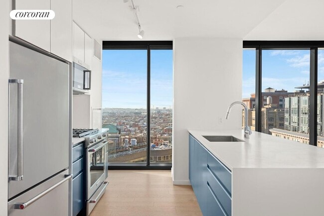 Photo - 415 Red Hook Ln