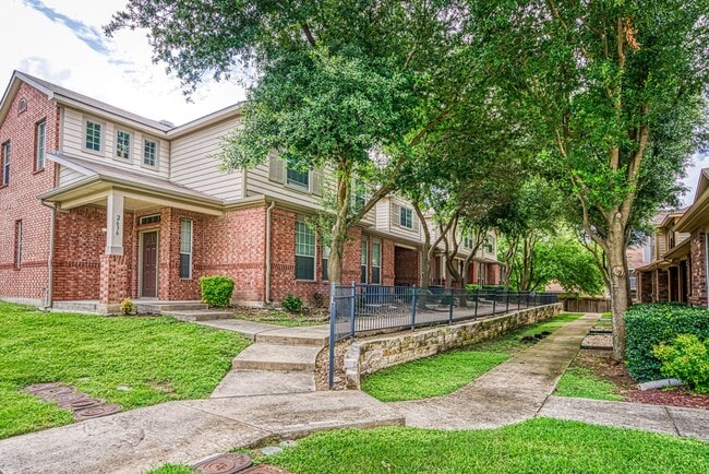 Photo - 2640 Grayson Way