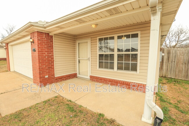 Photo - 1207 Tunbridge Dr