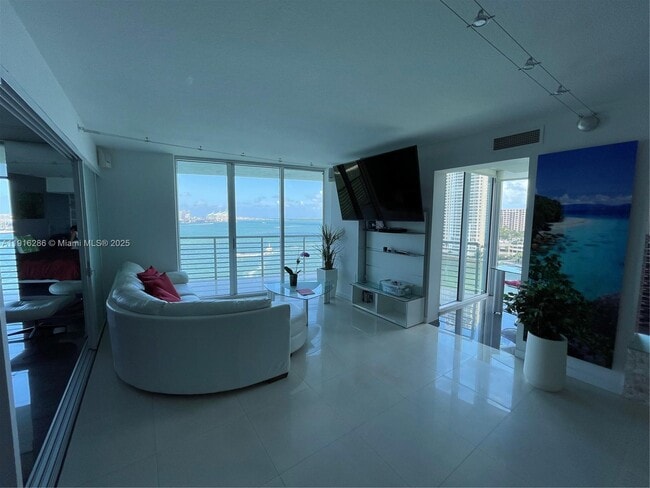 Photo - 335 S Biscayne Blvd Unit 1209