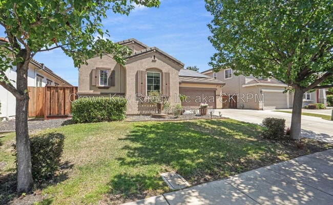 229 Wisteria Ln