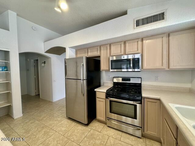 Photo - 547 W Bluefield Ave