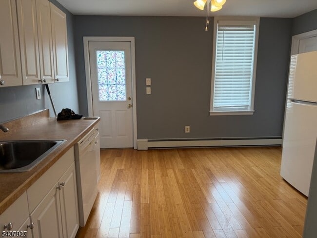 Photo - 134 E Centre St