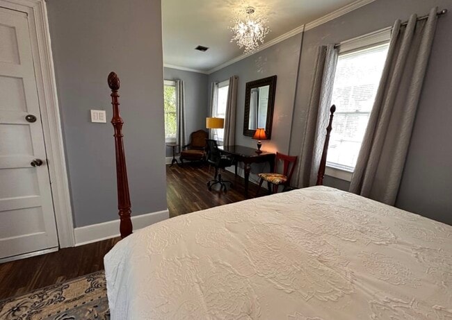 Photo - 307 1/2 Main St Unit 307 1/2