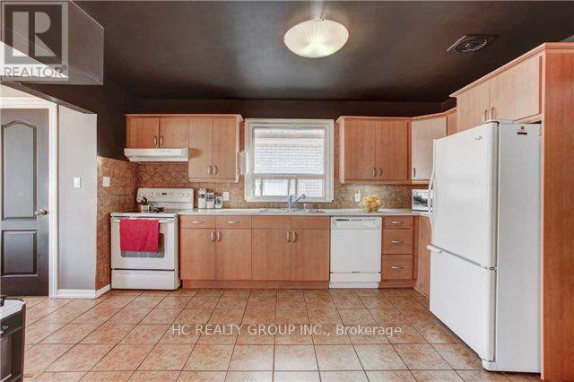 Photo - 980 Lillian St