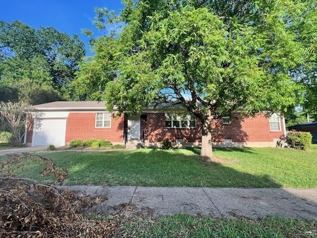 Building Photo - 327 S 4th St