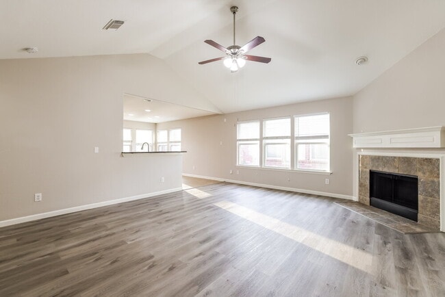 Photo - 25102 Twister Tr