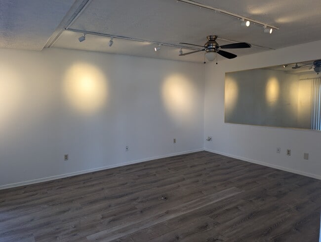 Photo - Warsaw Condo Unit 39 Unidad 39