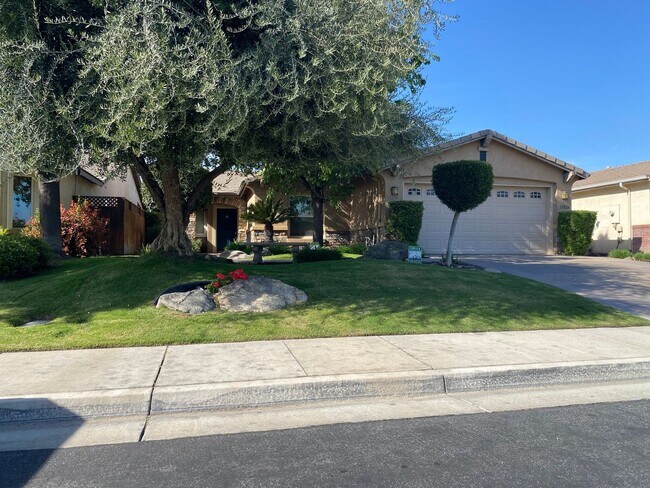 Photo - Gated Community of Grand Island in Seven Oaks 2 BD 2 BA Gorgeous House