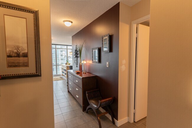 Photo - 11-3611 Brunel Ct