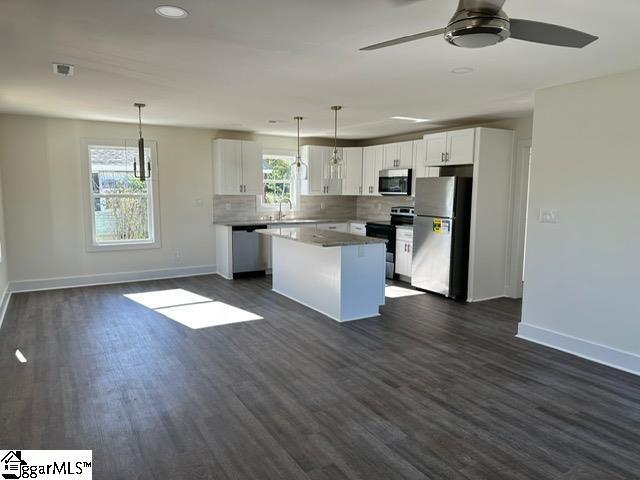 141 Baileyview St