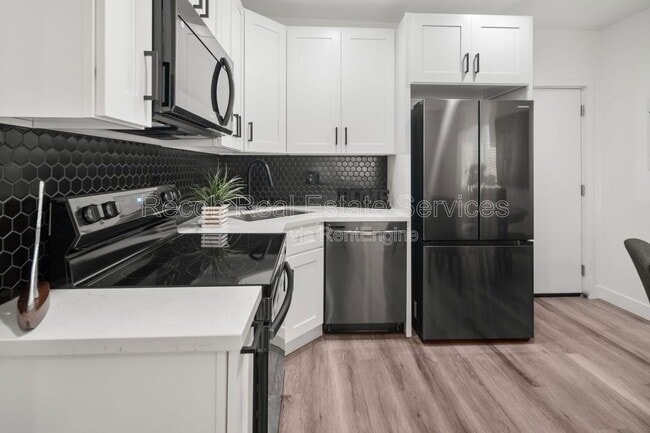 Photo - 4970 Genesee Ave Unidad 4986