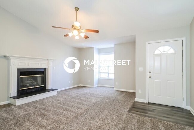 Photo - 3 Bedroom Pet-Friendly Home in Lexington, ...