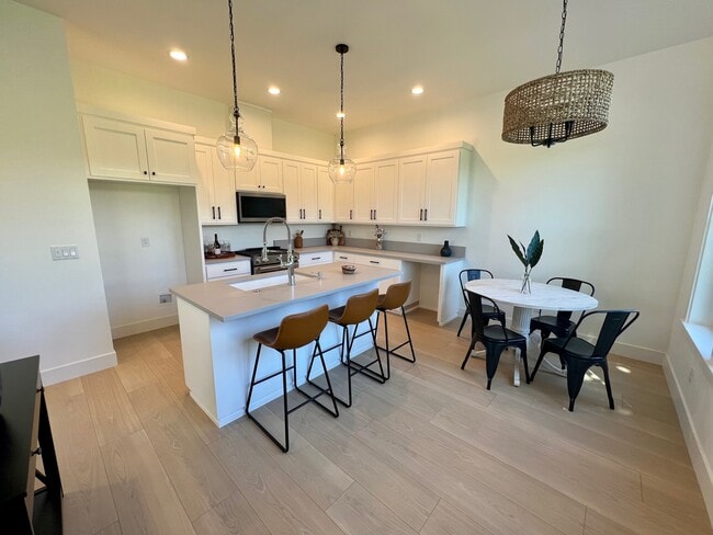 Photo - 107 Golf Vw Dr